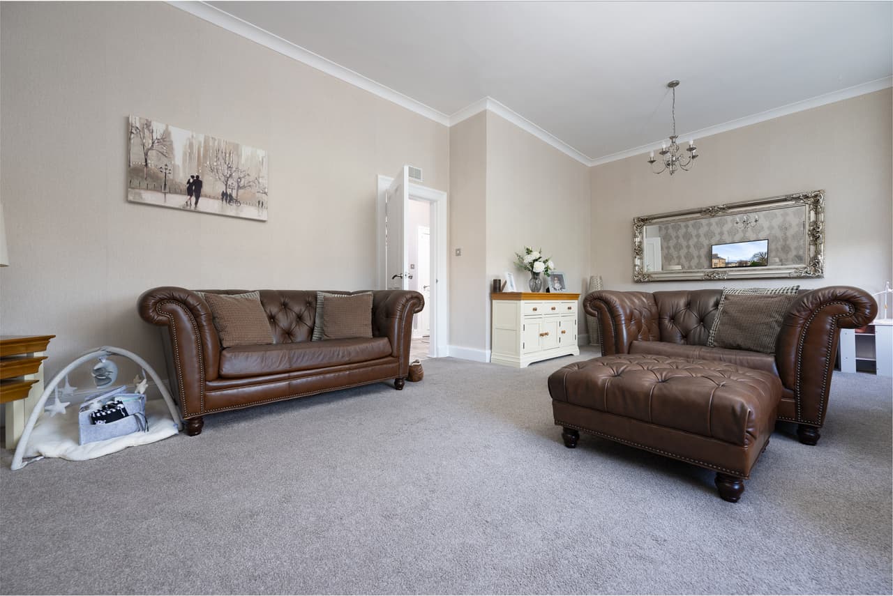 Robertson Street, Greenock, Greenock, PA16 8NL