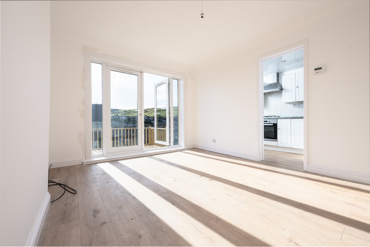 Gateside Gardens, Greenock, Greenock, PA16 7DA