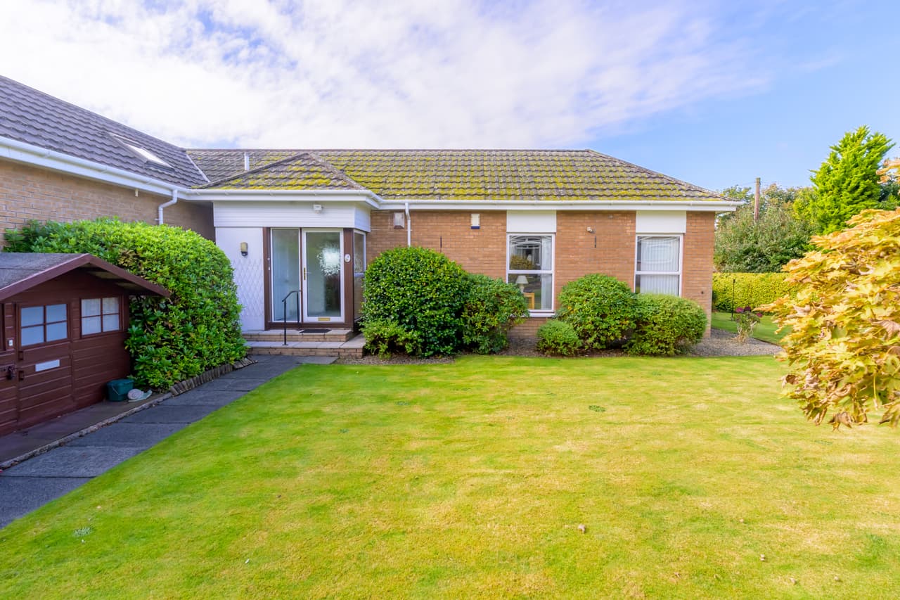 Cedar Walk, Wemyss Bay, Wemyss Bay, PA18 6BP