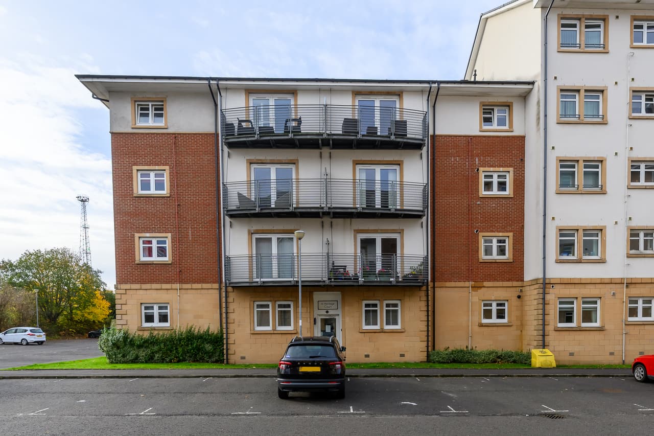 Flat 1/2, 4 Heritage Court Campbell Street, Greenock, Greenock, PA16 8BQ