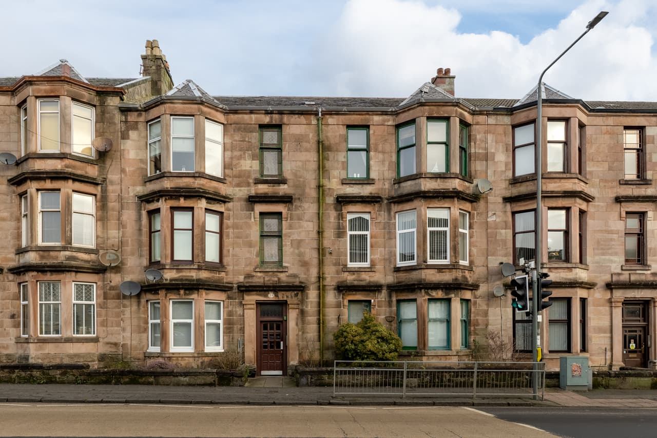 1/2, 23 Cardwell Road, Gourock, Gourock, PA19 1UG