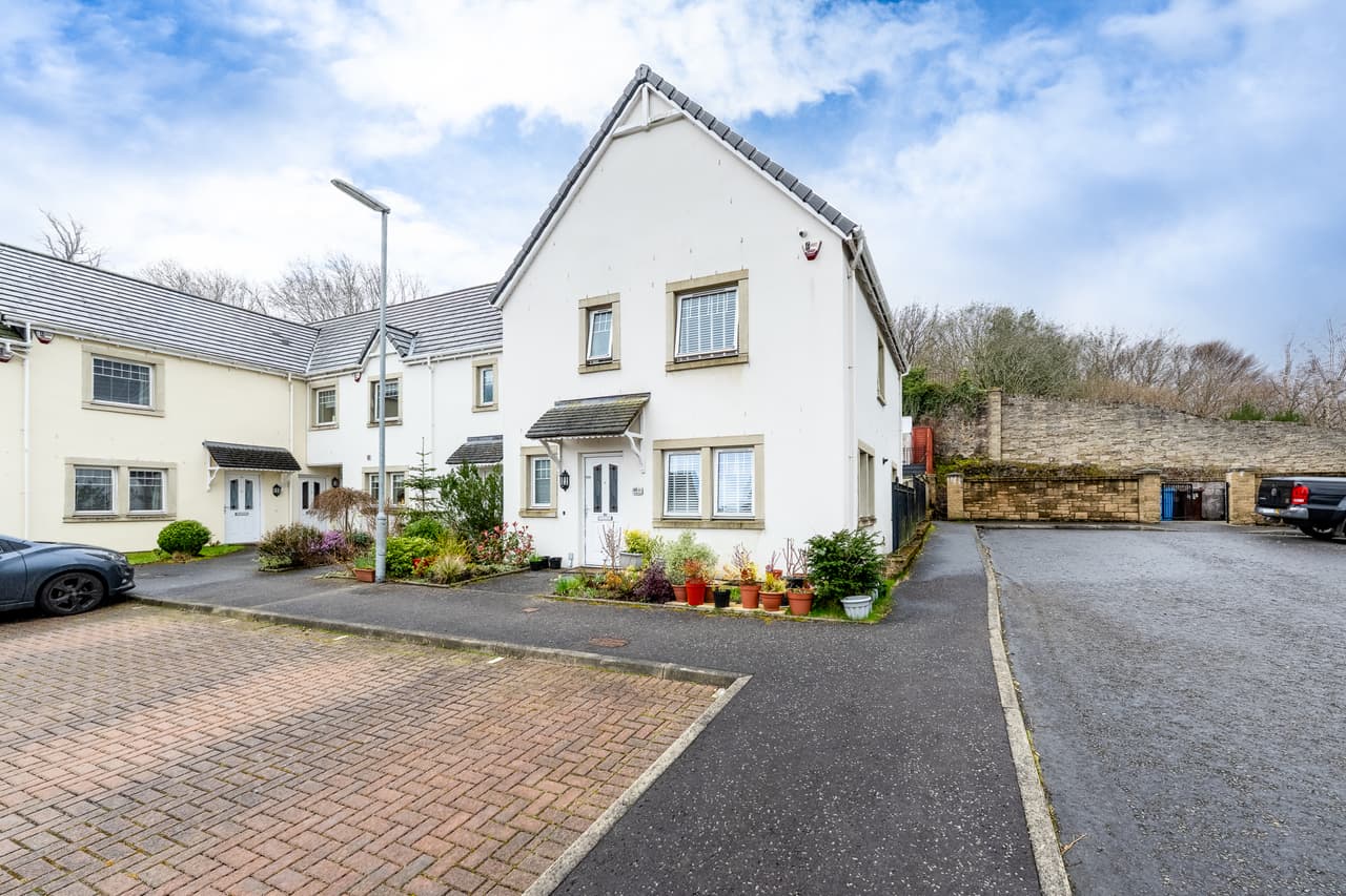 Hollybush Lane, Port Glasgow, Port Glasgow, PA14 6QZ