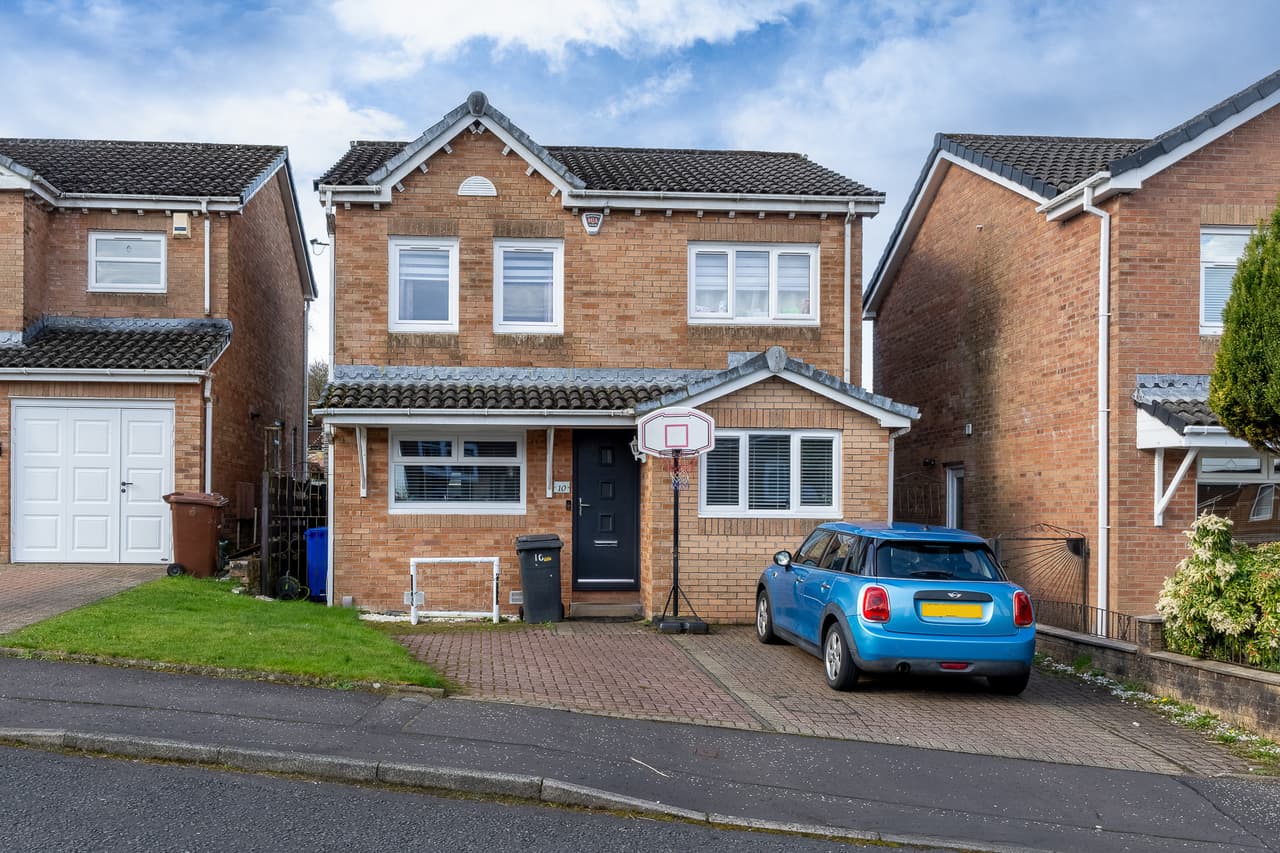 Laverock Avenue, Greenock, Greenock, PA15 4NF