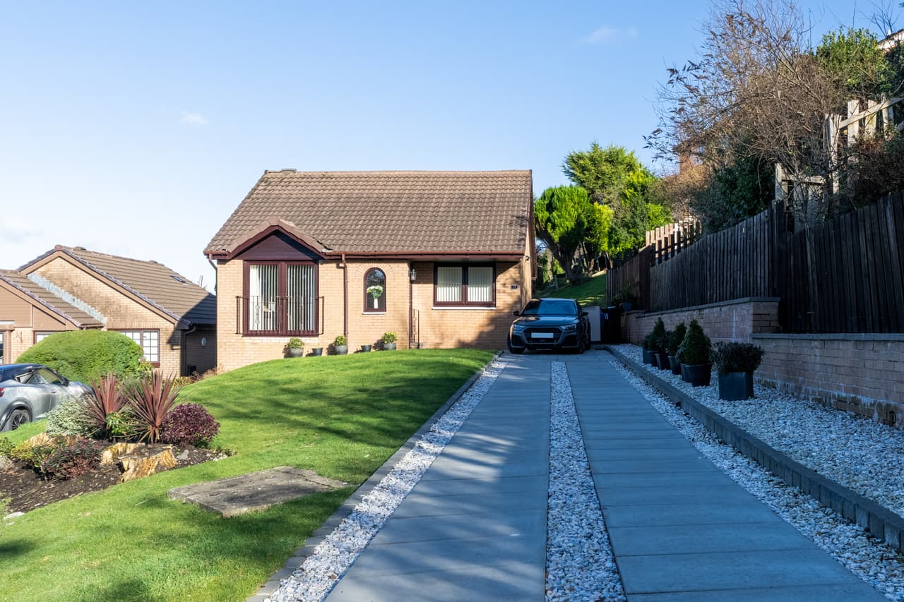 Tantallon Avenue, Gourock, Gourock, PA19 1HA