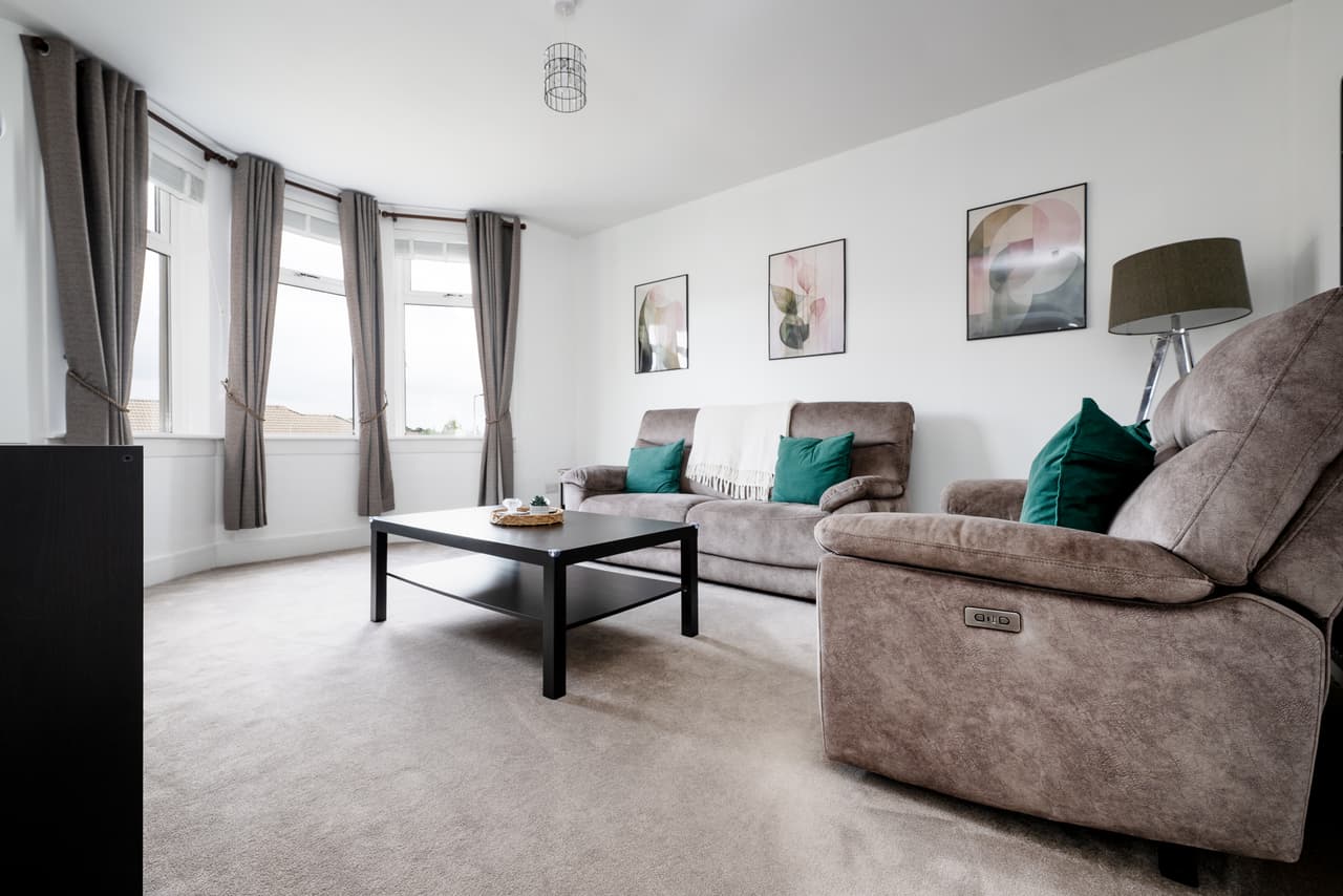 Inverkip Road, Greenock, Greenock, PA16 9EU