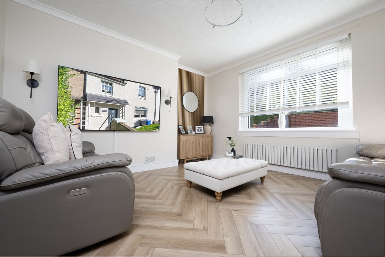 Renton Road, Greenock, PA15 3EE