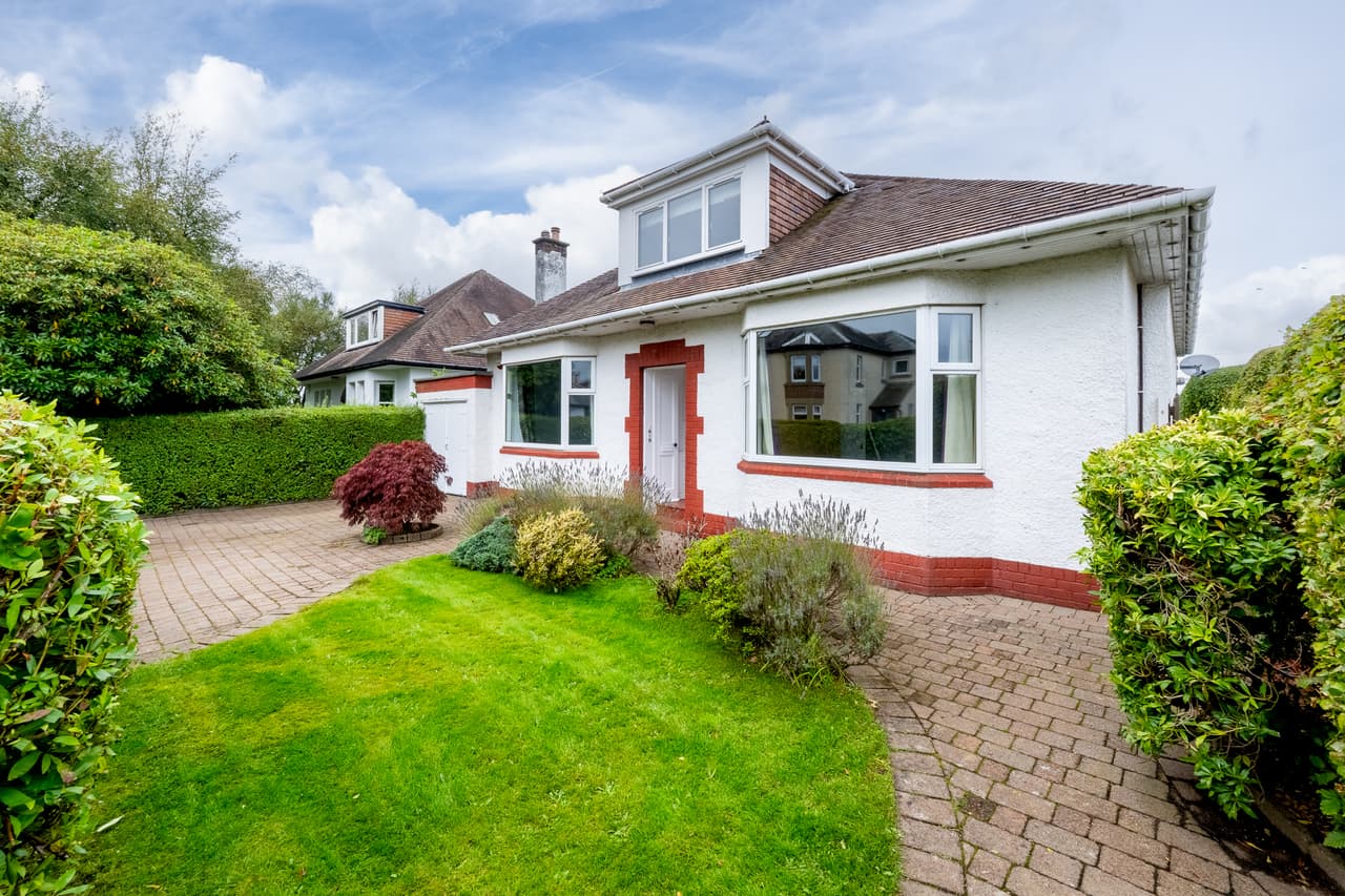 Divert Road, Gourock, PA19 1EE
