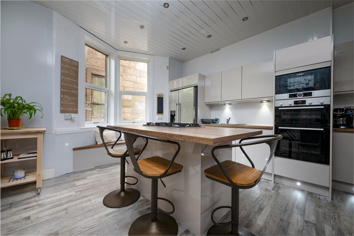 8a Ardgowan Square, Greenock, Greenock, PA16 8ET