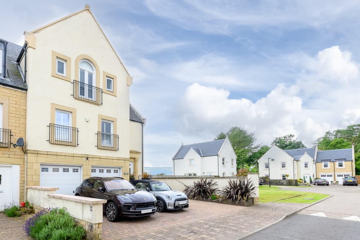 Cromarty Grove, Inverkip, Greenock, Greenock, PA16 0FL