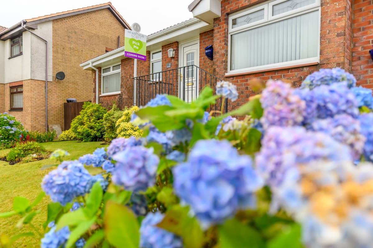 Kenmore Place, Greenock, Greenock, PA16 9LW