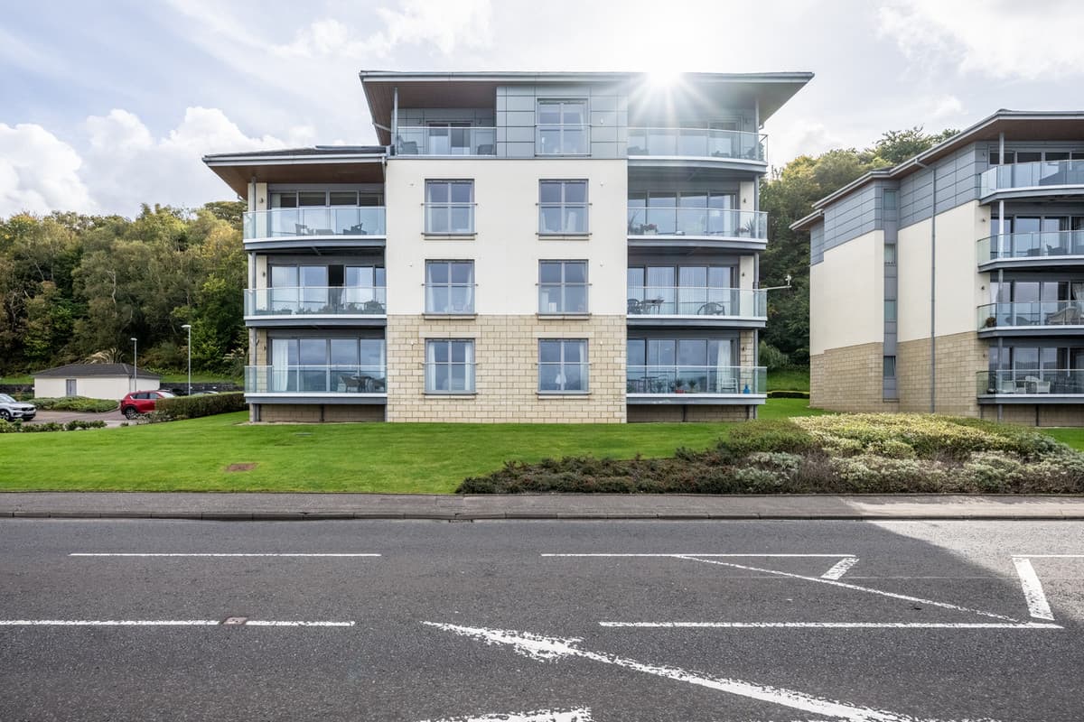 2/2 109 Cloch Road, 109 Cloch Road, Gourock, Gourock, PA19 1FH