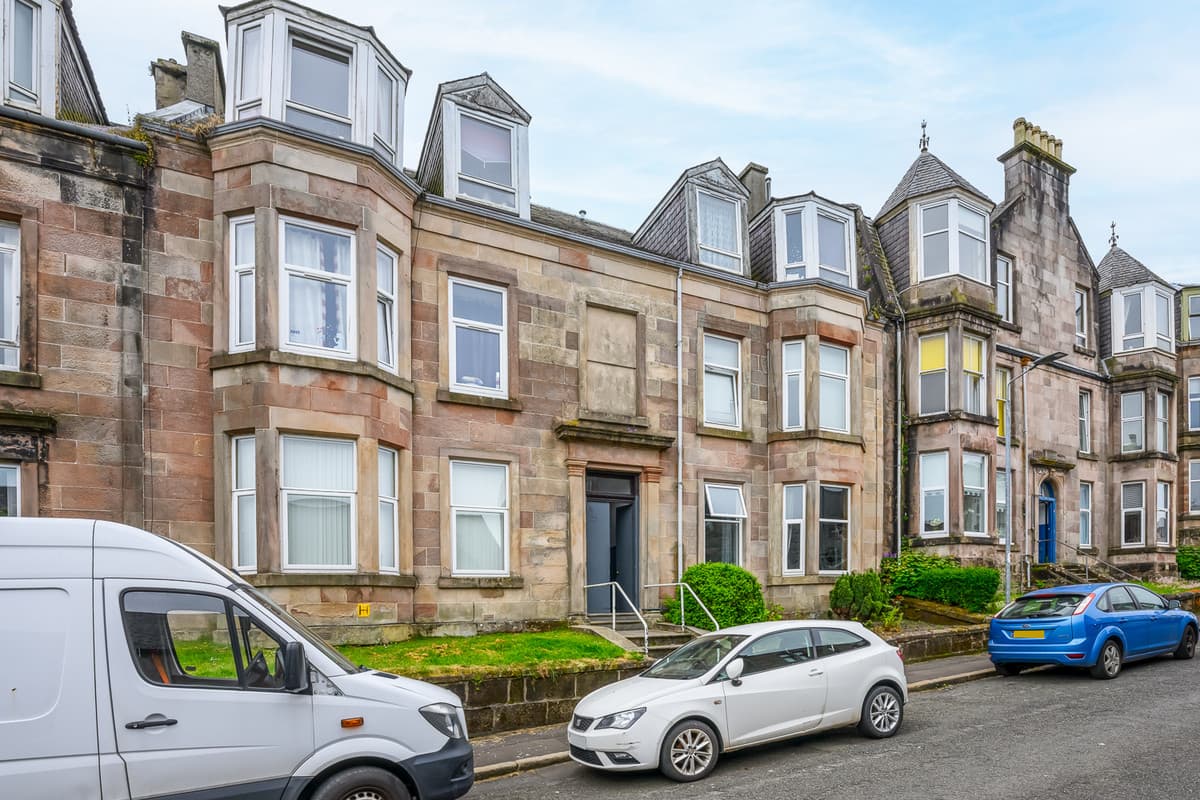 2/2 23 Royal Street, 23 Royal Street, Gourock, Gourock, PA19 1PJ