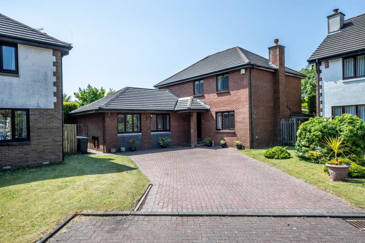 Tummel Road, Wemyss Bay, Wemyss Bay, PA18 6BN