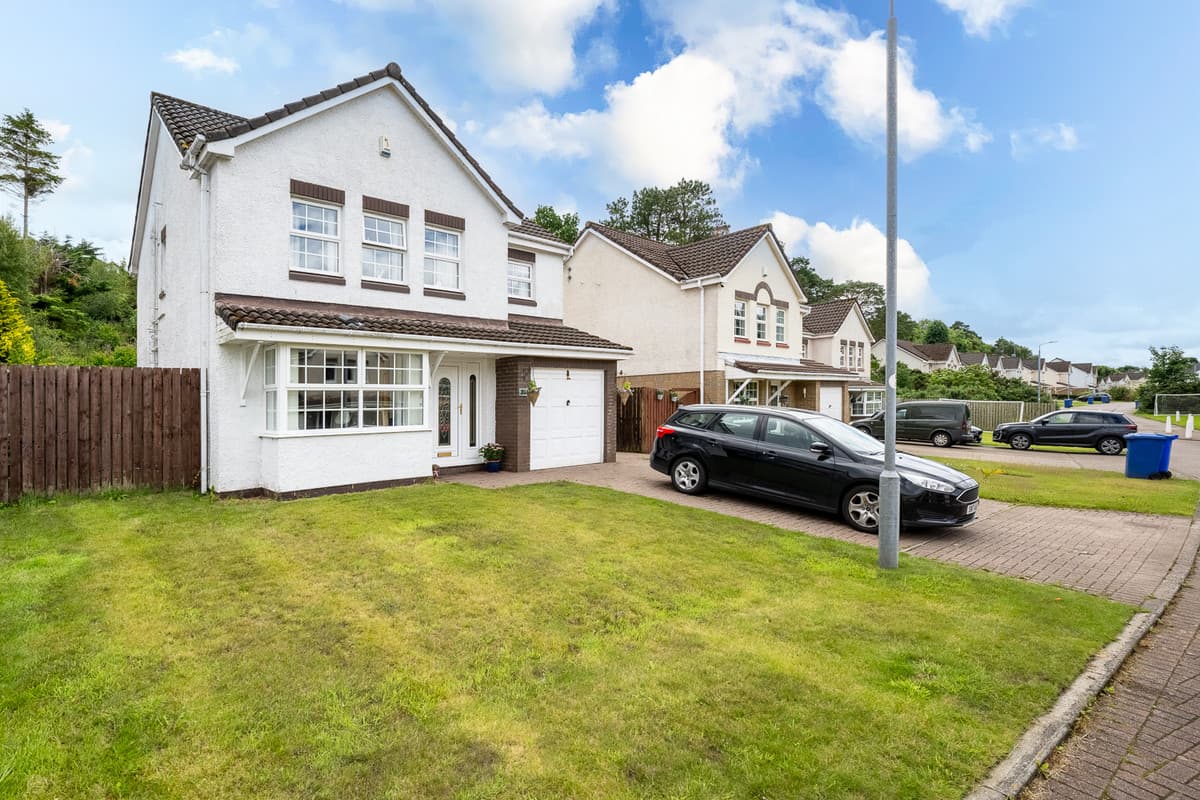 Castle Wemyss Drive, Wemyss Bay, Wemyss Bay, PA18 6BX