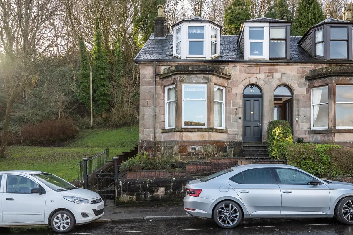 Broomberry Drive, Gourock, Gourock, PA19 1JZ