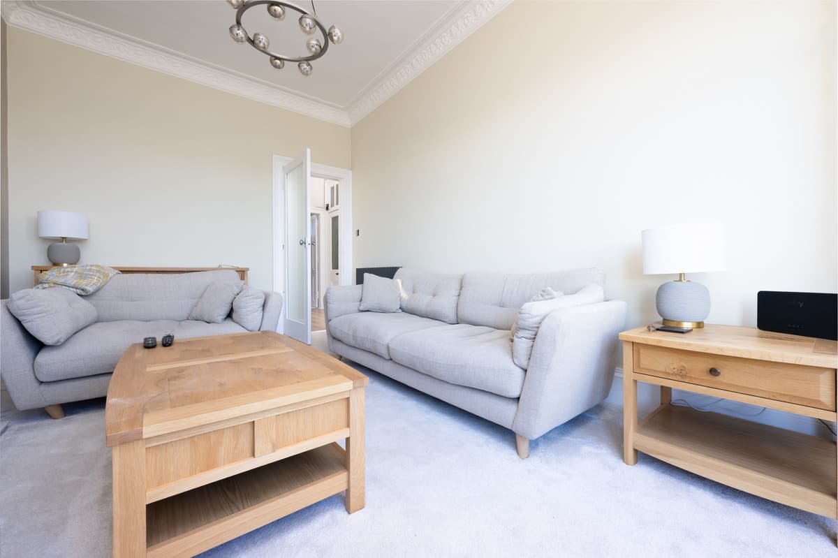2f Castle Gardens, Gourock, Gourock, PA19 1PD