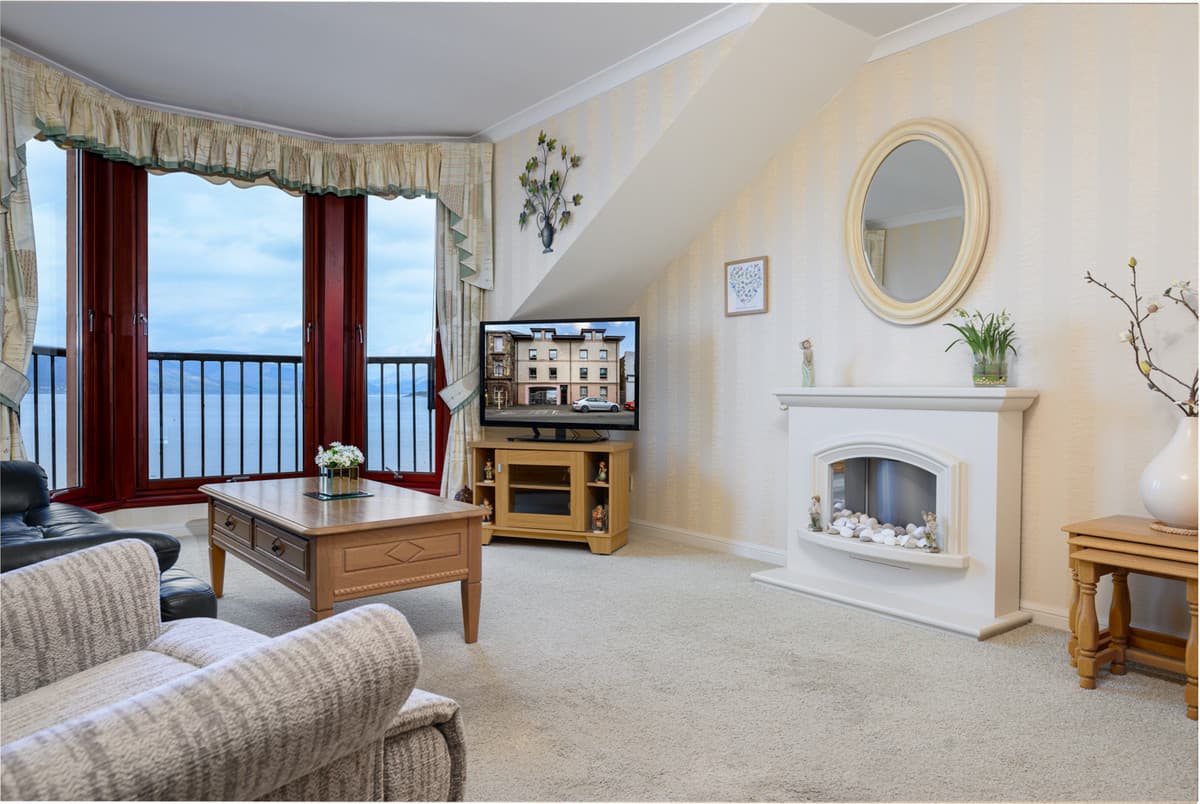 3/2 Cloch Court, Cloch Court, Gourock, 57 Albert Road, PA19 1NJ