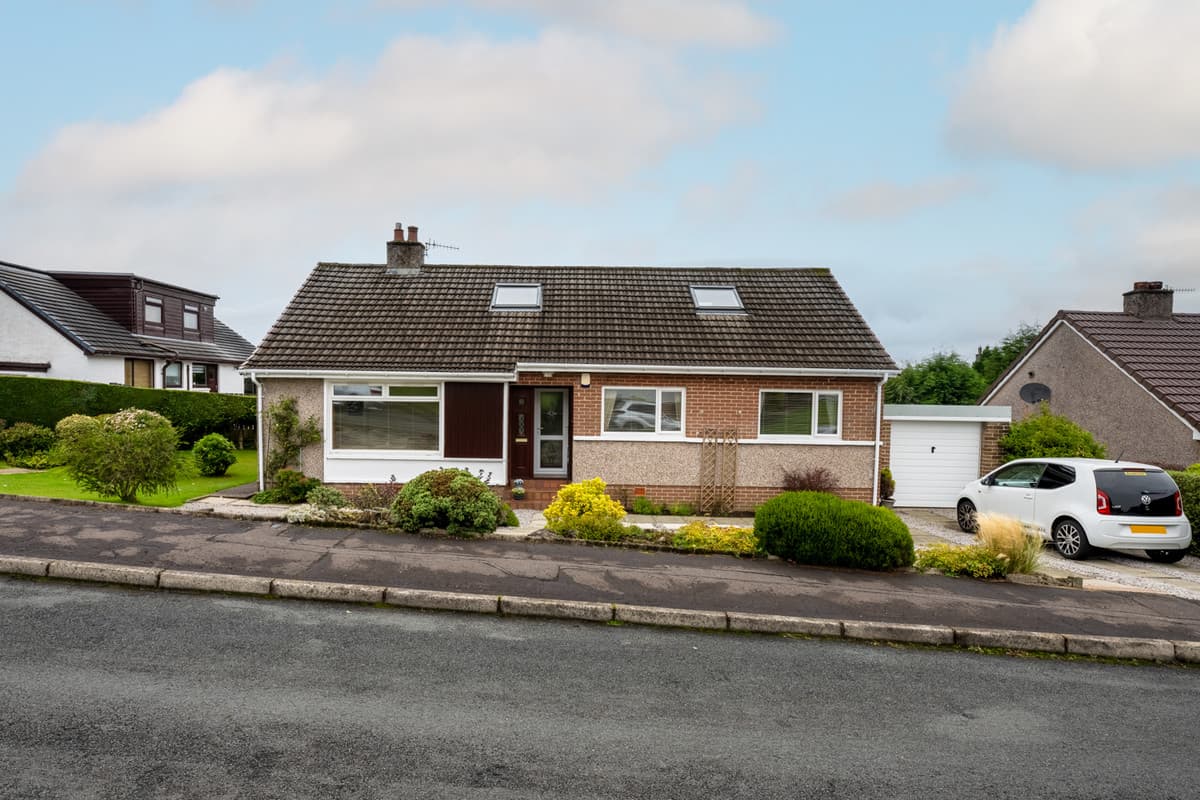 Finnart Crescent, Gourock, Gourock, PA19 1EL