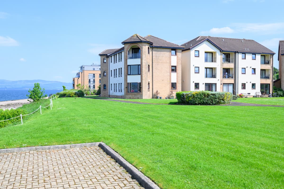 Battery Park Avenue, Greenock, Greenock, PA16 7UA